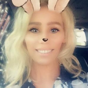 Meet your Posher, Abby